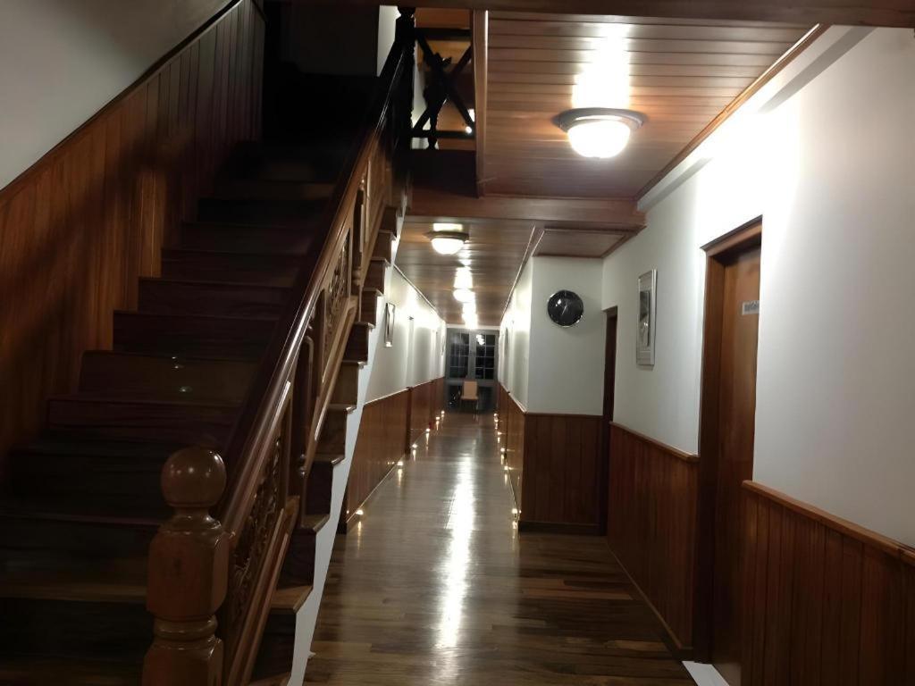Daffodil'S Hotel Нувара-Елія Екстер'єр фото