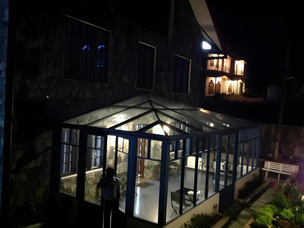 Daffodil'S Hotel Нувара-Елія Екстер'єр фото